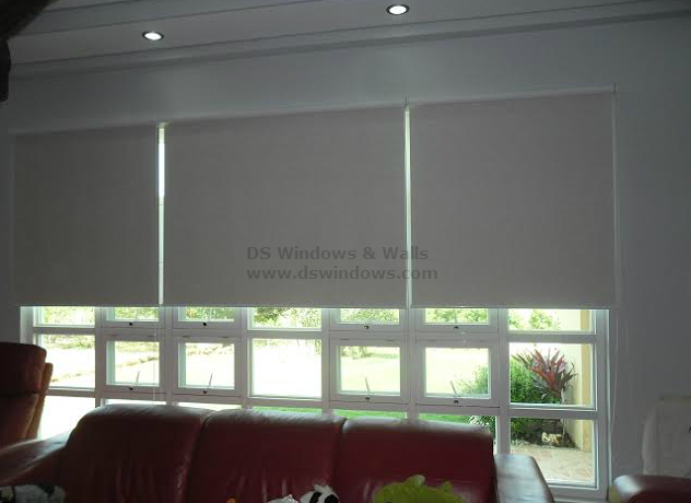 Blackout Roller Blinds for Vacation Home