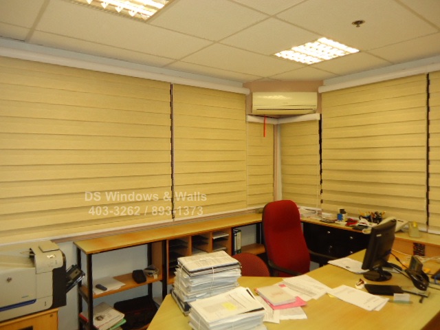 Combi window blinds for your workplace