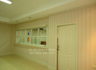 Vertical design wallpaper coverings