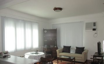 Fabric vertical living room