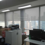 roller-shades-for-workplace-1