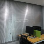 mini blinds office