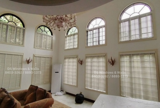 When Arches Meet Order: White Wood Blinds in a Roman-Styled Home – Makati project roman style home makati